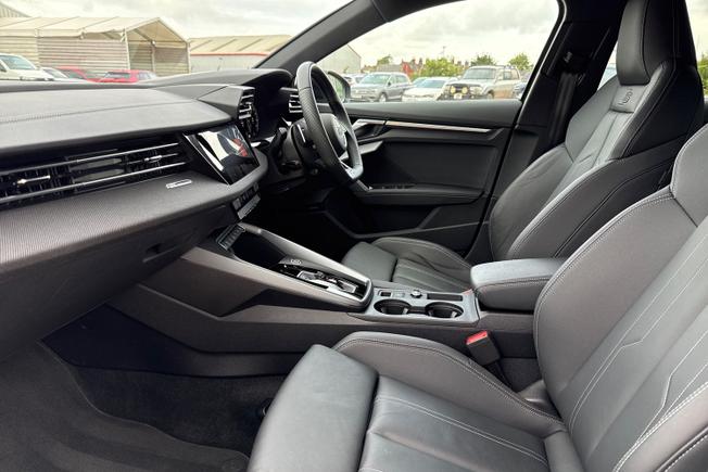 AUDI A3 Photo 39