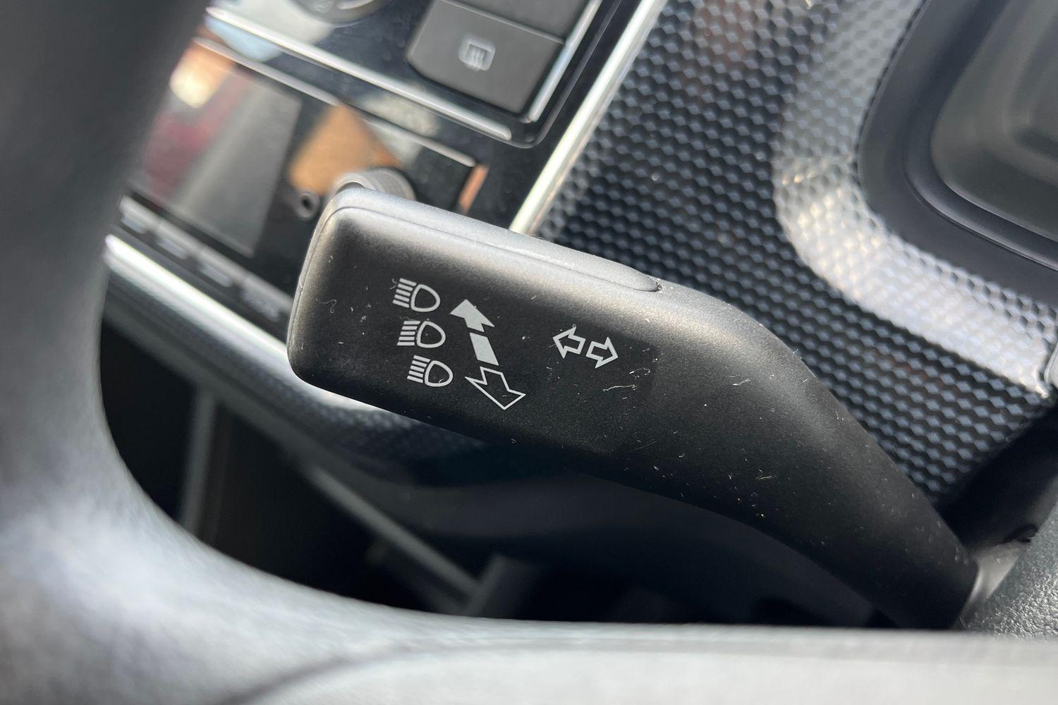 Volkswagen UP Photo 13