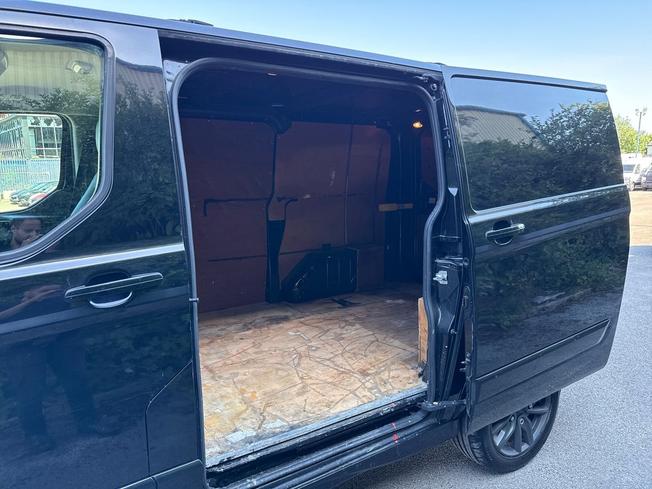 FORD Transit Custom Photo 23