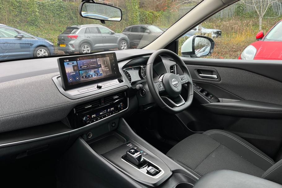 Used Nissan Qashqai YO25LHL 18