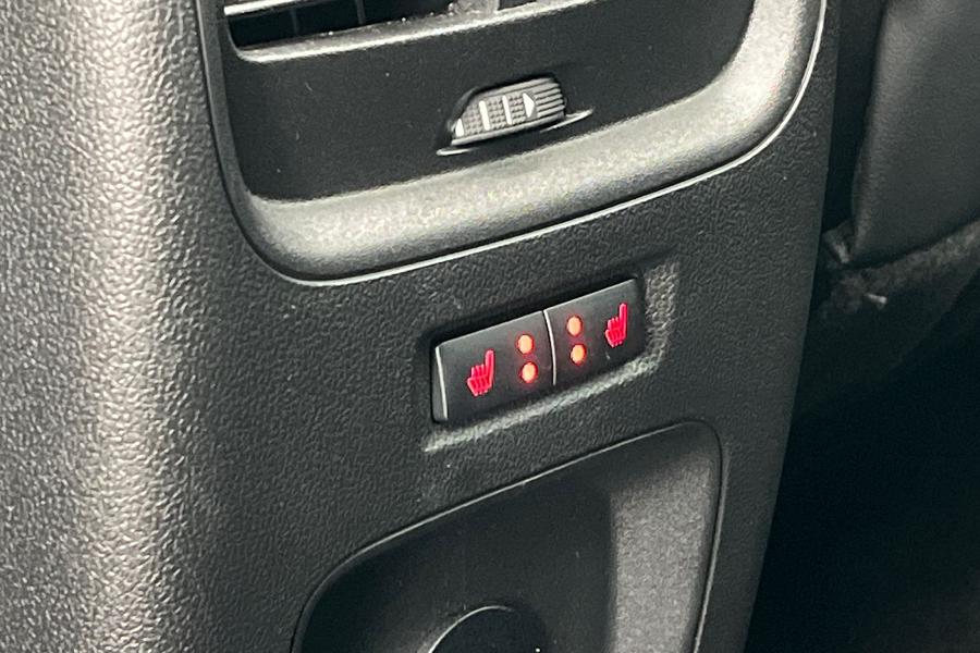 Ford KUGA Photo autoimg-32253b25395125172ec5eb656570bf24aca25e4a.jpg