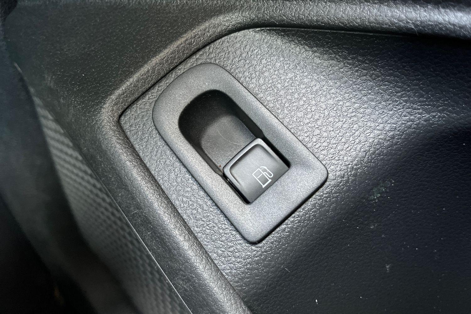 Ford TRANSIT CONNECT Photo 6