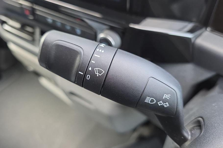 Used Ford E-TRANSIT CUSTOM 33