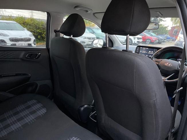 HYUNDAI i10 Photo 30