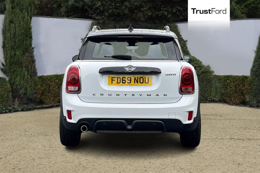 MINI Countryman Photo autoimg-322d8a32bd92903c4f7f497d62d15cc219eacc60.jpg