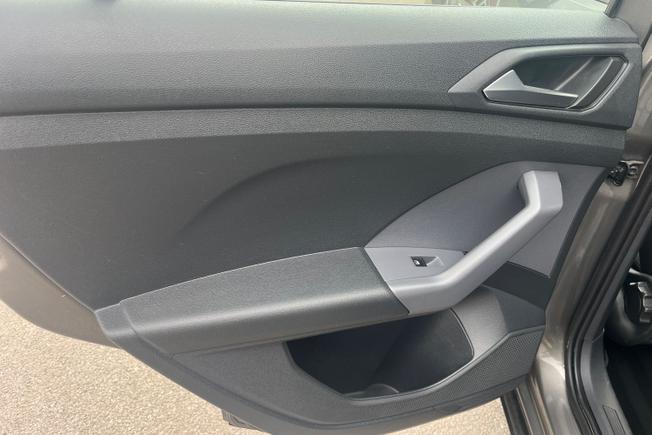 Volkswagen T-Cross Photo 37