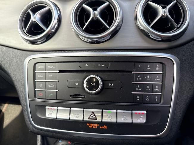 MERCEDES-BENZ Gla Photo 35
