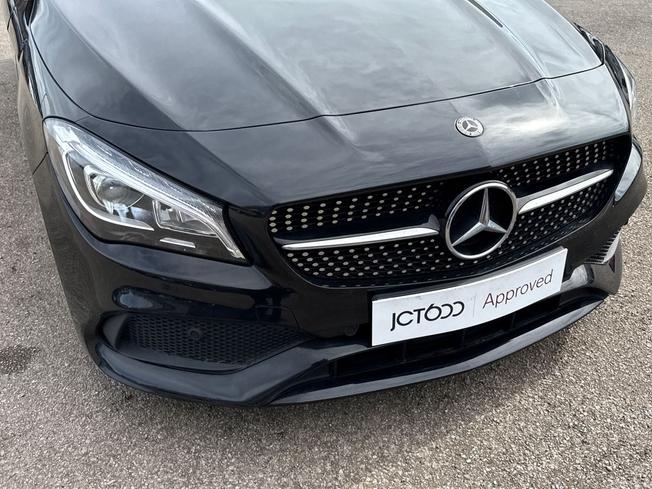 MERCEDES-BENZ CLA Class Photo 30