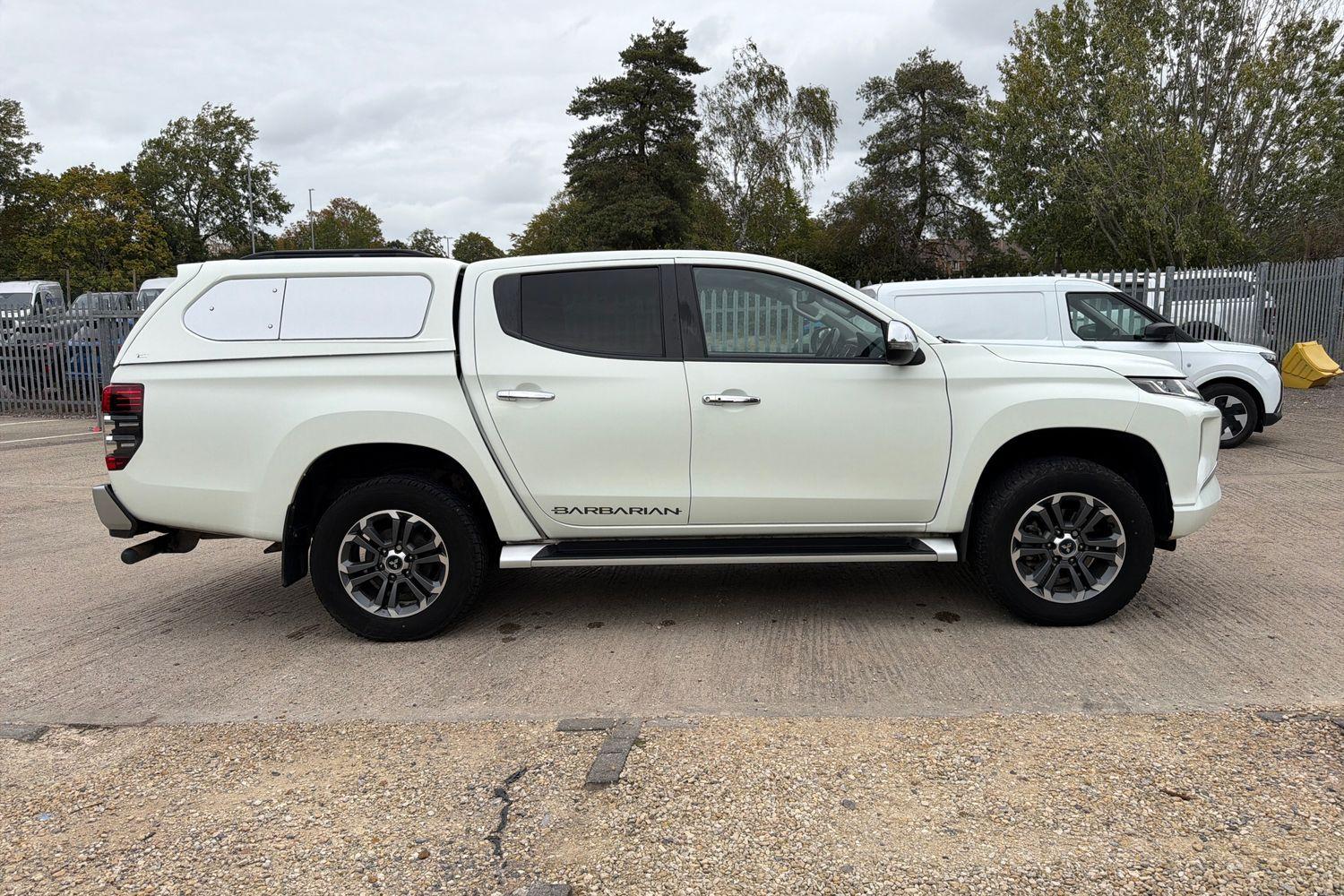 Mitsubishi L200 Photo 20