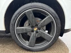 PORSCHE Macan Photo 5