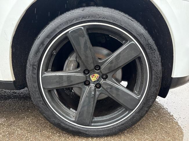 PORSCHE Macan Photo 5