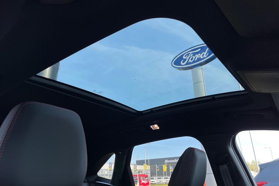 Ford KUGA Photo autoimg-323770ad12f3347e006921217d4b7fc3a377ab64.jpg