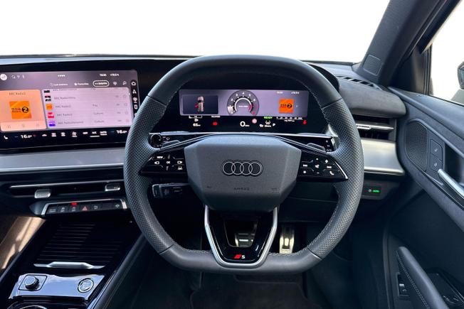 AUDI Q3 Photo 11