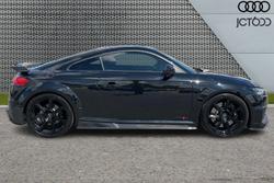 Audi TT RS Photo 4