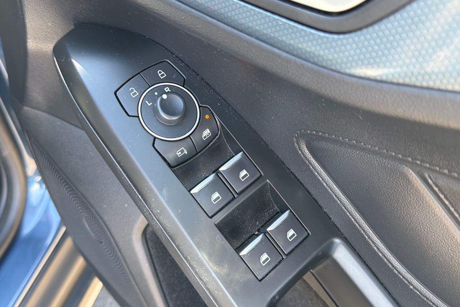 Ford FOCUS Photo 15