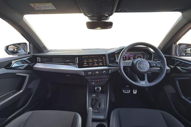 AUDI A1 Photo 10