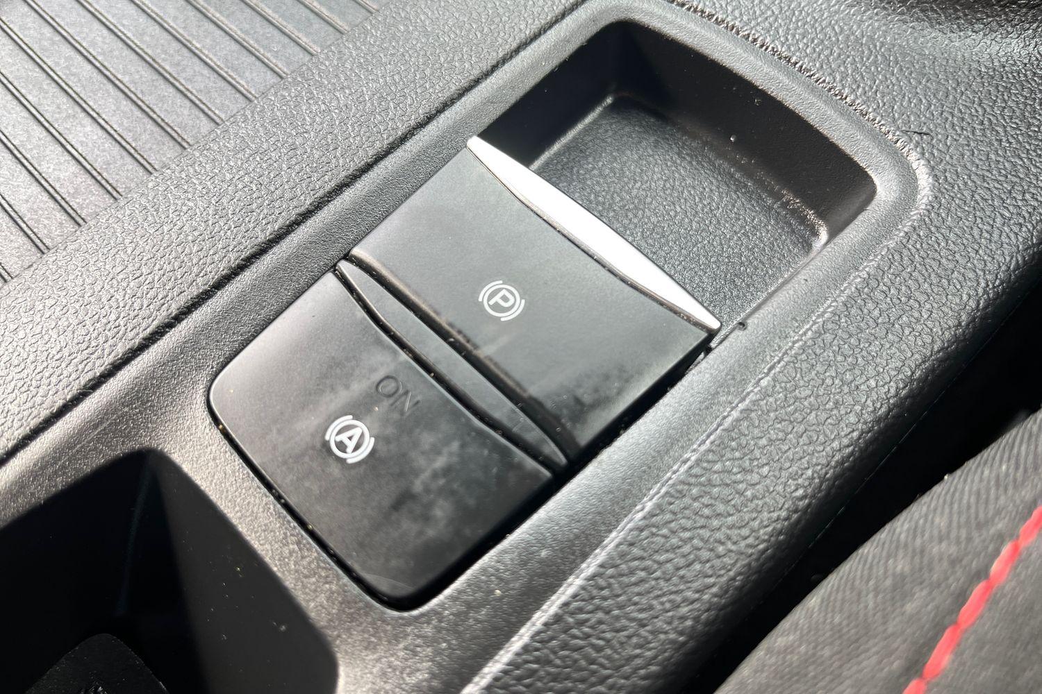 Ford FOCUS Photo 35