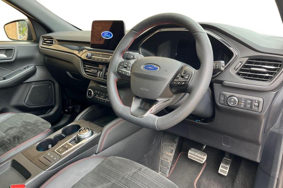 Ford KUGA Photo autoimg-32462d5072be5ba4fe62863df5ff317f49406d3e.jpg