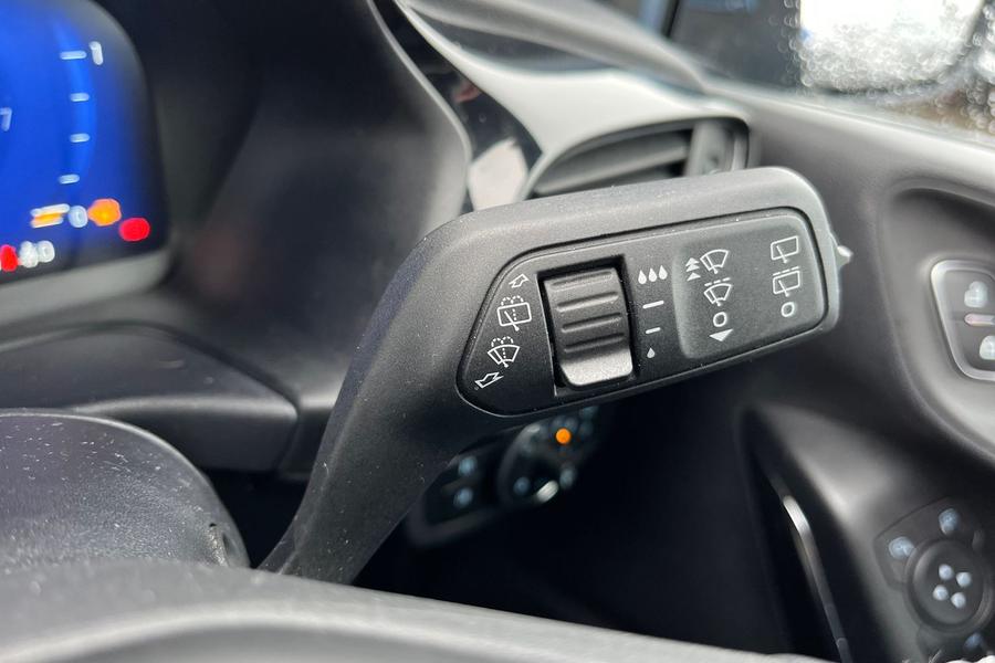 Ford FIESTA Photo autoimg-3248f6d251f6aa7d39a516b3e64786f09e6bd1d6.jpg