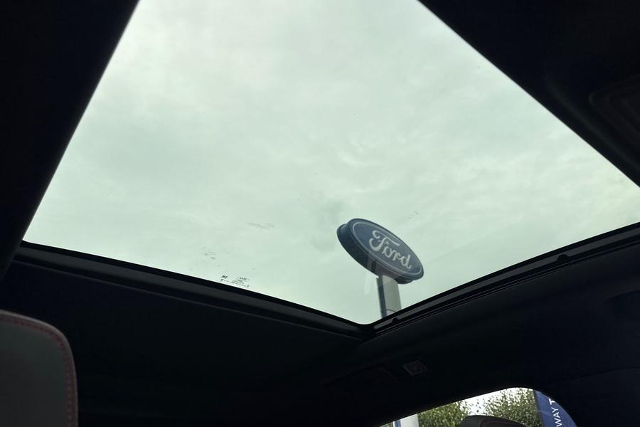 Ford KUGA Photo autoimg-32496f194f156b95ade80ac93dda3b379794ce8b.jpg