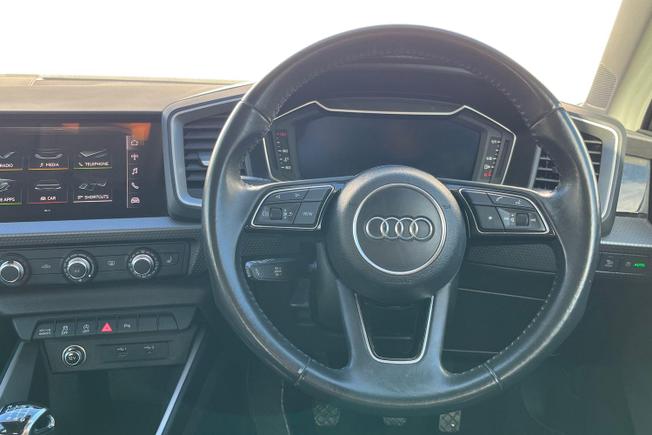 AUDI A1 Photo 11