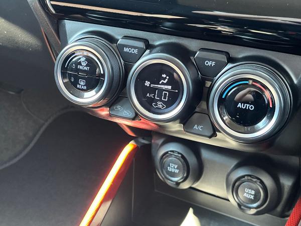 Suzuki Swift Photo autoimg-324d15d6acb478b6f55cf9dfc4b2232e63af3e4b.jpg