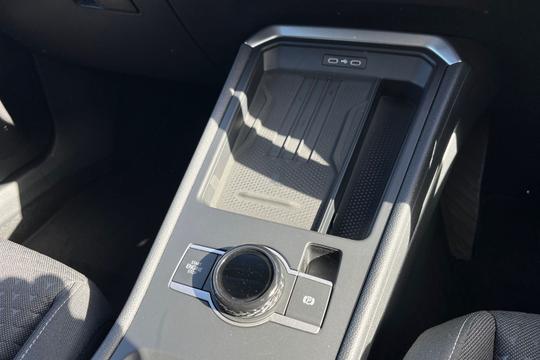 Volkswagen T-roc Photo autoimg-3253ff17c0044fd897c841d0d2bf687fbf8b289b.jpg