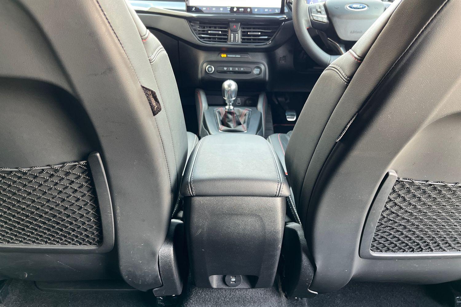 Ford Focus Photo 26