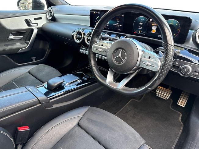 MERCEDES-BENZ A Class Photo 6