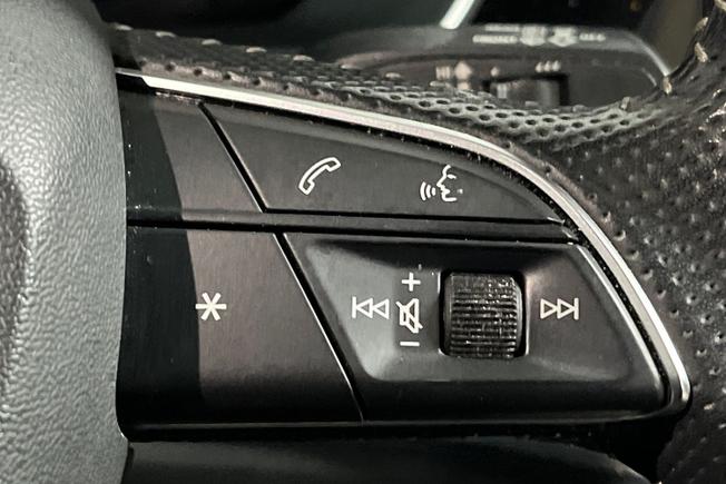 Audi Q3 Photo 17