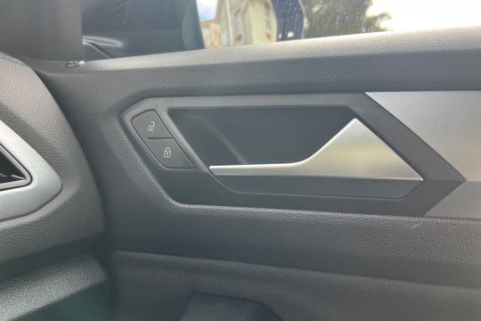 Volkswagen T-roc Photo autoimg-325d0b22fb251ae09917208cee62cd8e46e20750.jpg