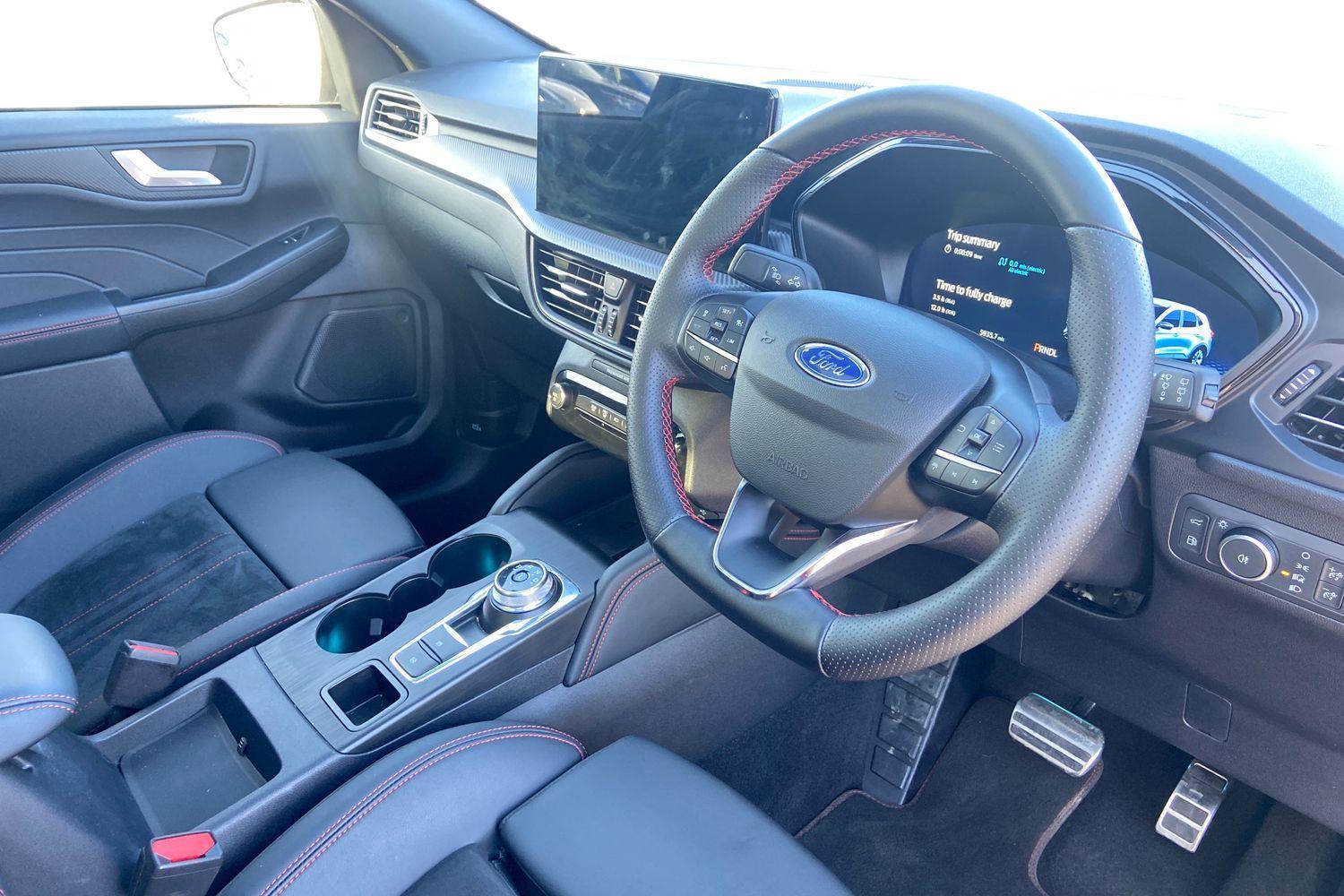 Ford KUGA Photo 8