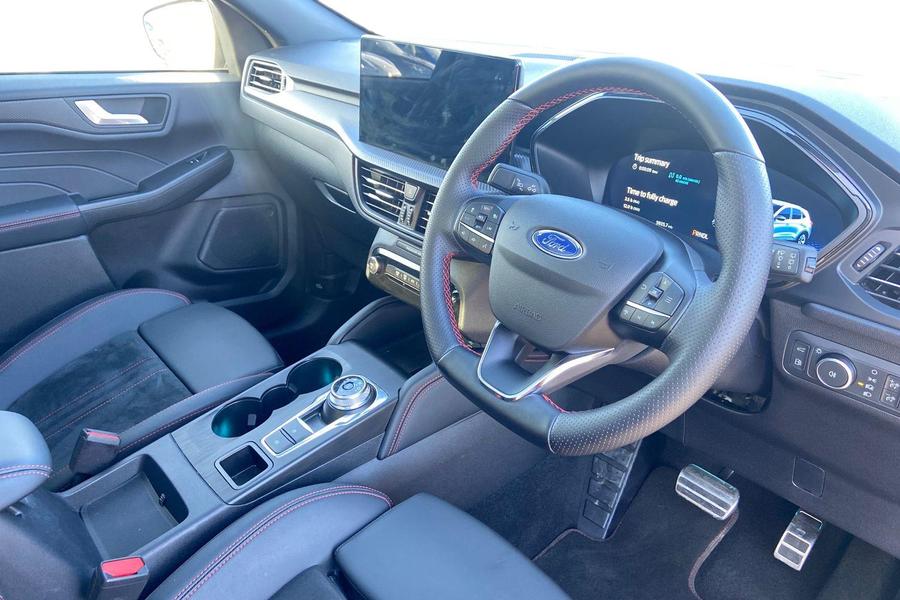 Ford KUGA Photo autoimg-325def73a33df37b7e878b614b0c902674eaf12d.jpg