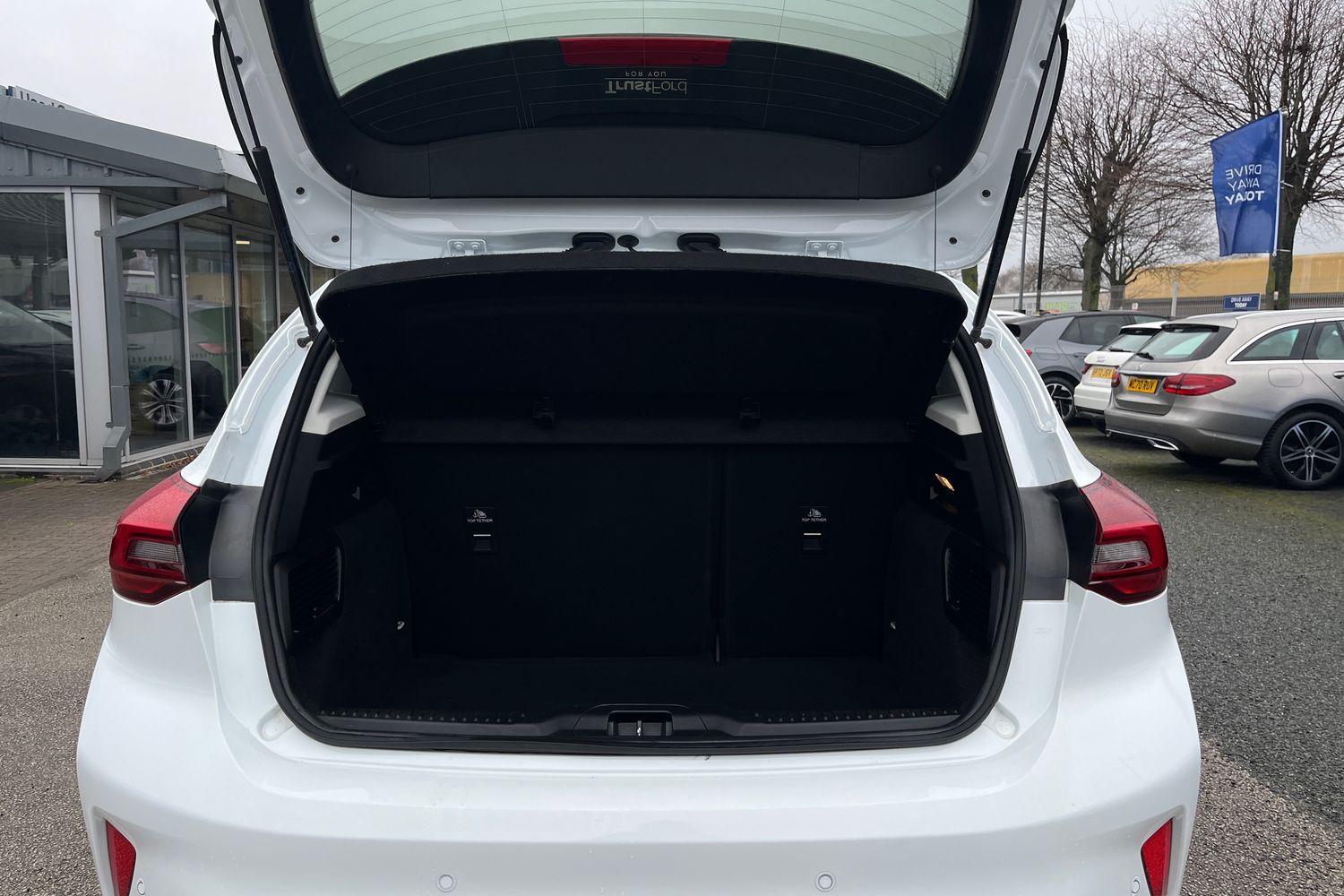 Ford FOCUS Photo 20