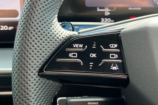 AUDI Q3 Photo 16