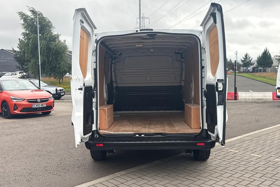Used Renault TRAFIC NU74EDO 6