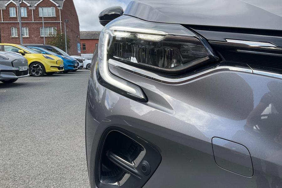 Renault CAPTUR Photo autoimg-326a5ce3f1e6b3d8df85020c4c855876bd73c56a.jpg