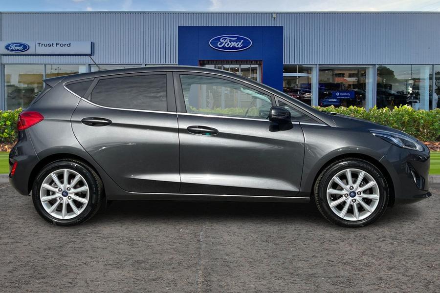 Ford FIESTA Photo autoimg-326aa4ad4b889a5b3dc95d96c25b5fe58ecea6a5.jpg