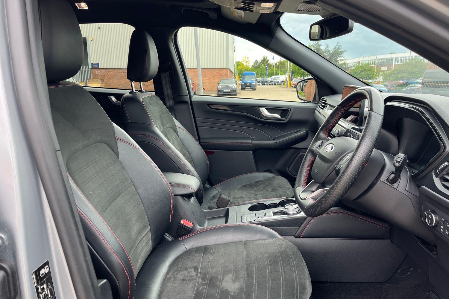 Ford KUGA Photo 16