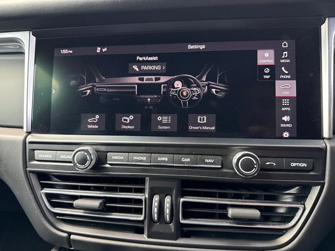 PORSCHE Macan Photo 46