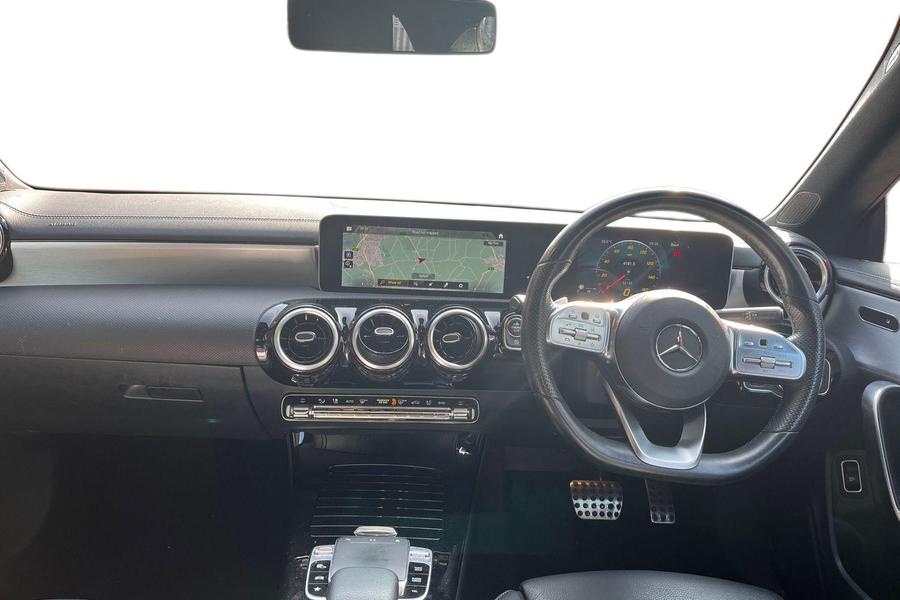 Mercedes-Benz CLA Photo autoimg-327121e5e3dddeb2e21d721258bd74e573a30e67.jpg