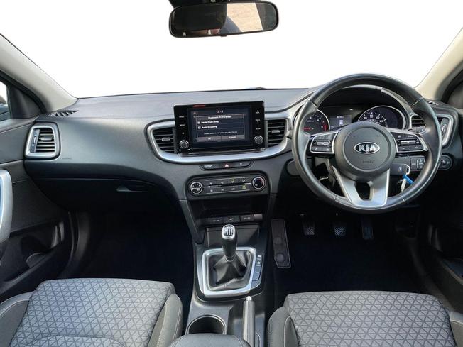 KIA Ceed Photo 10