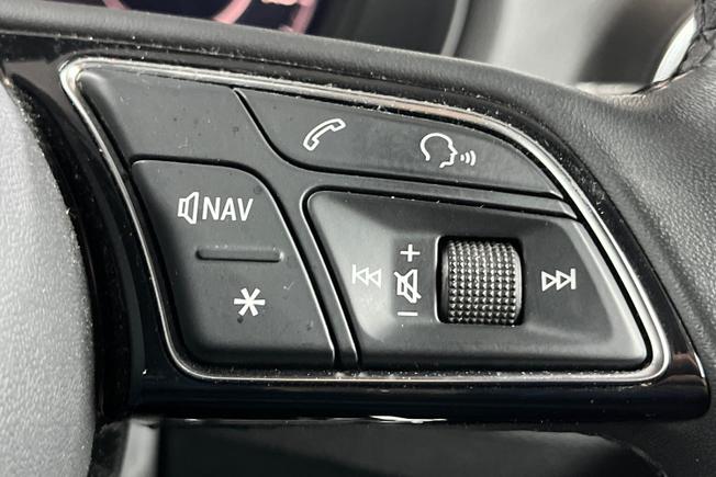 AUDI Q2 Photo 17