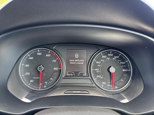 SEAT Leon Photo 15