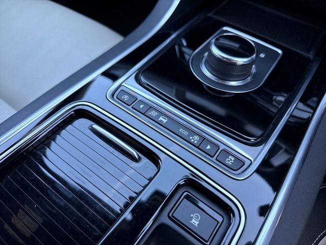 JAGUAR XF Photo 33