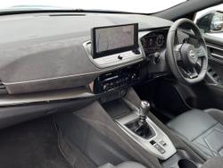 NISSAN Qashqai Photo 2