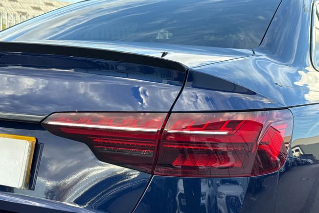 AUDI A4 Photo 18