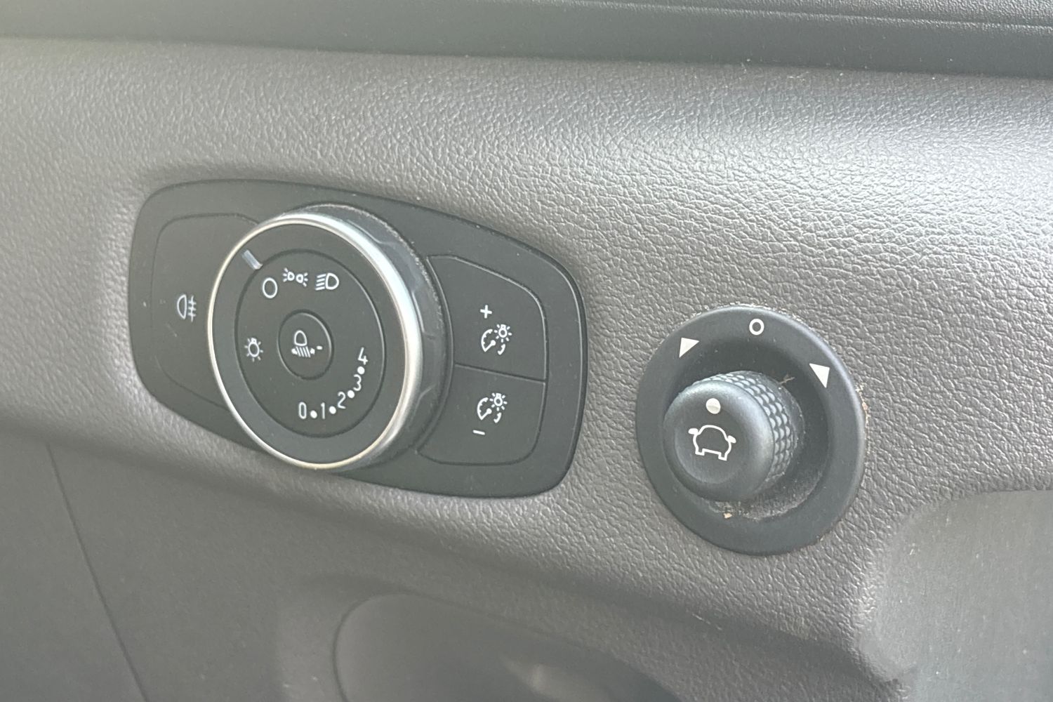 Ford TRANSIT Photo 24