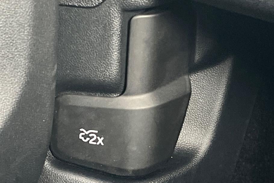 Used Ford KUGA WV25UWO 39