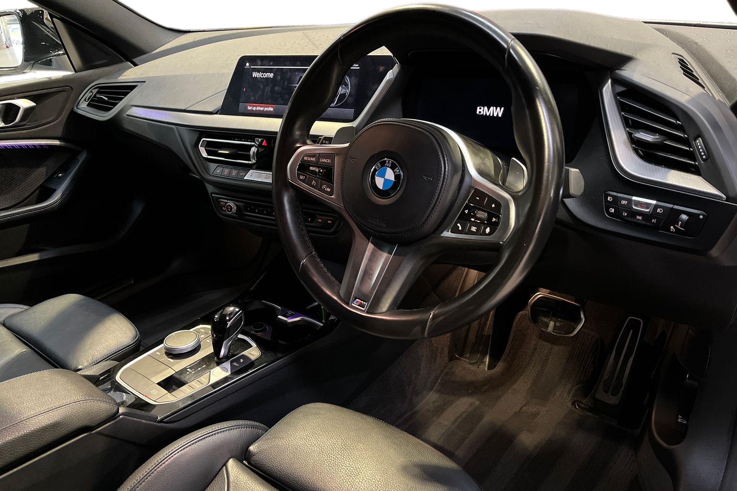 BMW 2 SERIES Photo 8